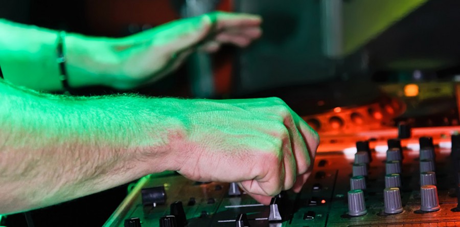 Sunt in culpa qui officia deserunt mollit